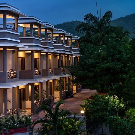 Araliayas Resort & Spa Udaipur Exterior foto